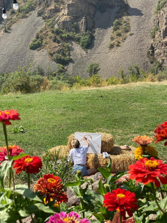 Yeghegis Elegis Village Resort מראה חיצוני תמונה