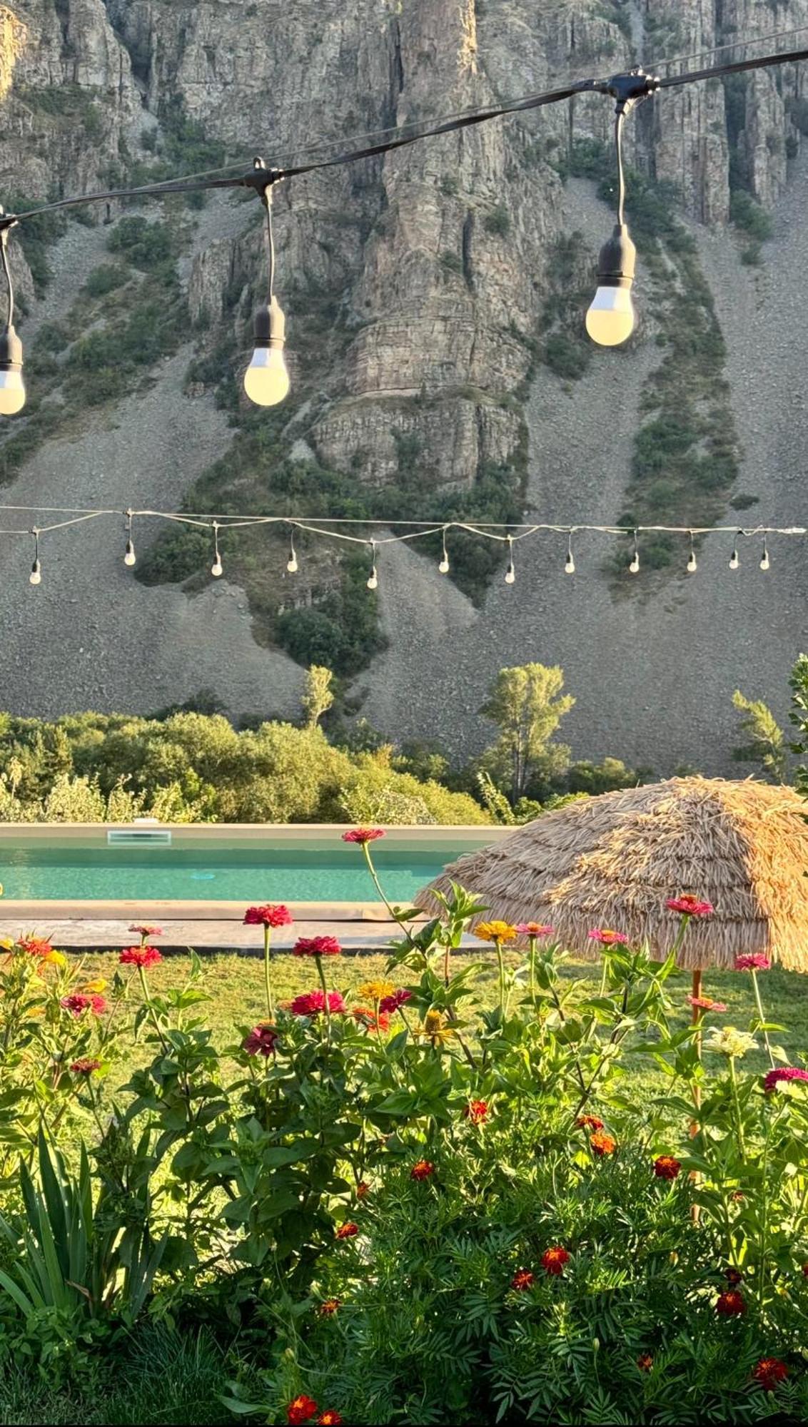 Yeghegis Elegis Village Resort מראה חיצוני תמונה