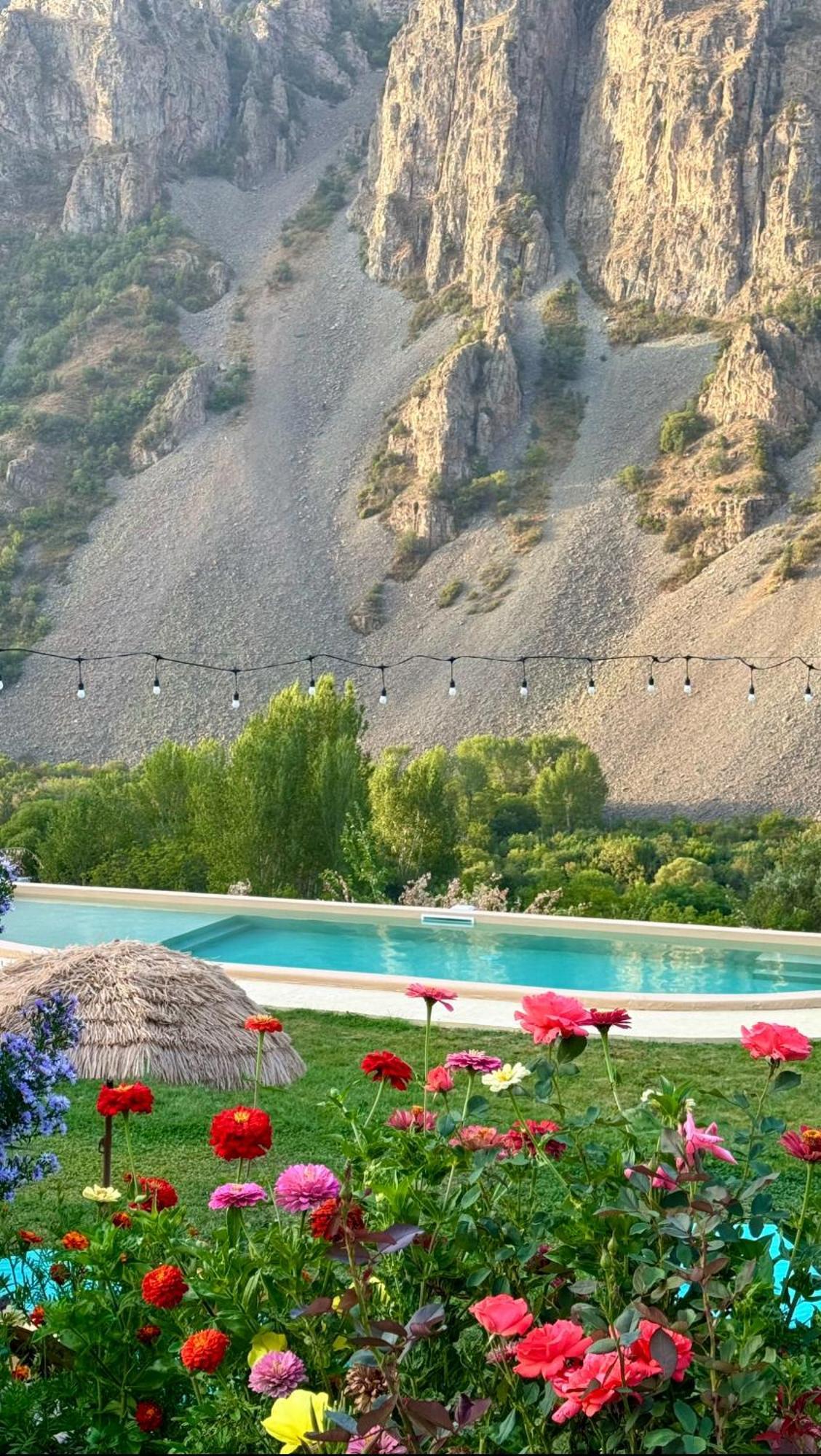 Yeghegis Elegis Village Resort מראה חיצוני תמונה